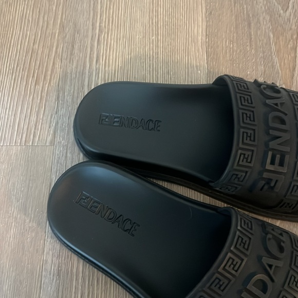 Fendace Fendi x Versace black slides - Picture 4 of 9